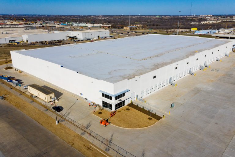 5054 & 5500 South Freeway